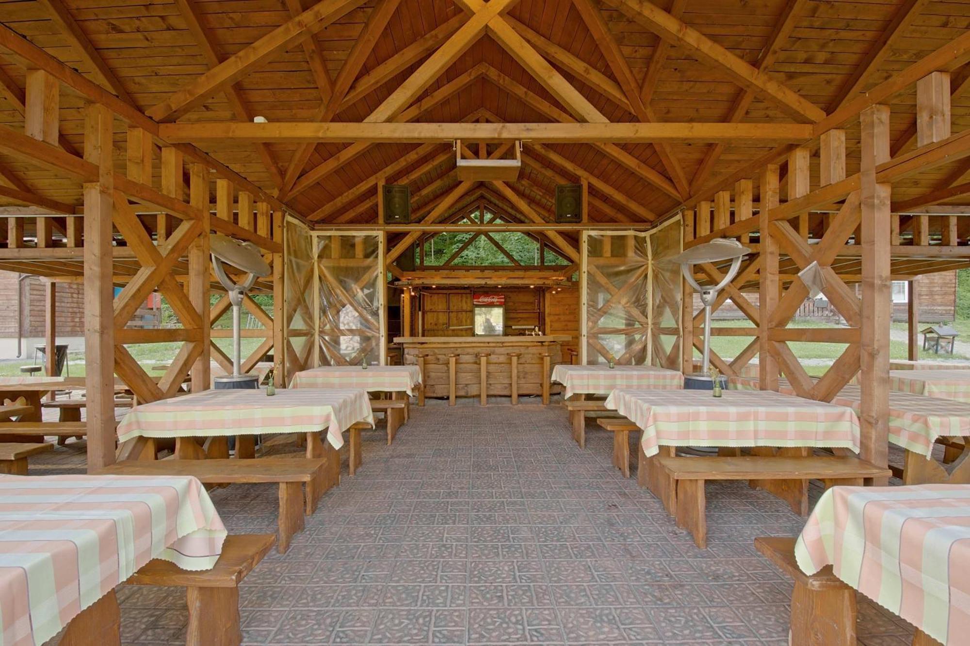 Kupelne Domceky - Kupele Cerveny Klastor Smerdzonka Exterior foto